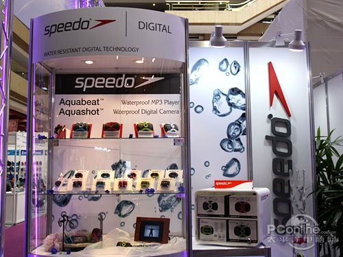 絕對(duì)防水！Speedo展示水上數(shù)碼隨身聽與攝像頭